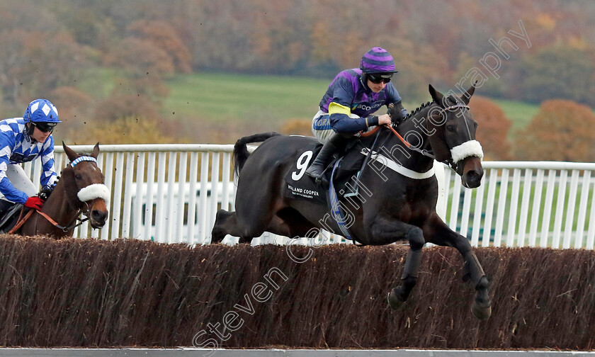 Abuffalosoldier-0011 
 ABUFFALOSOLDIER (Sean Bowen) wins The Holland Cooper Handicap Chase
Cheltenham 17 Nov 2024 - Pic Steven Cargill / racingfotos.com