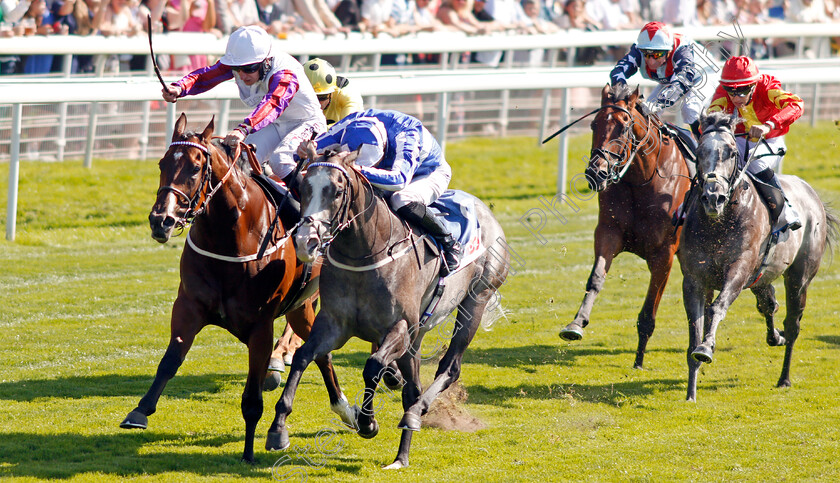 Shine-So-Bright-0003 
 SHINE SO BRIGHT (right, James Doyle) beats LAURENS (left) in The Sky Bet City Of York Stakes
York 24 Aug 2019 - Pic Steven Cargill / Racingfotos.com