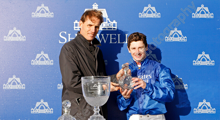 Mountain-Hunter-0006 
 Presentation by James O'Donnell to Oisin Murphy for The Mukhadram Godolphin Stakes won by MOUNTAIN HUNTER 
Newmarket 27 Sep 2019 - Pic Steven Cargill / Racingfotos.com