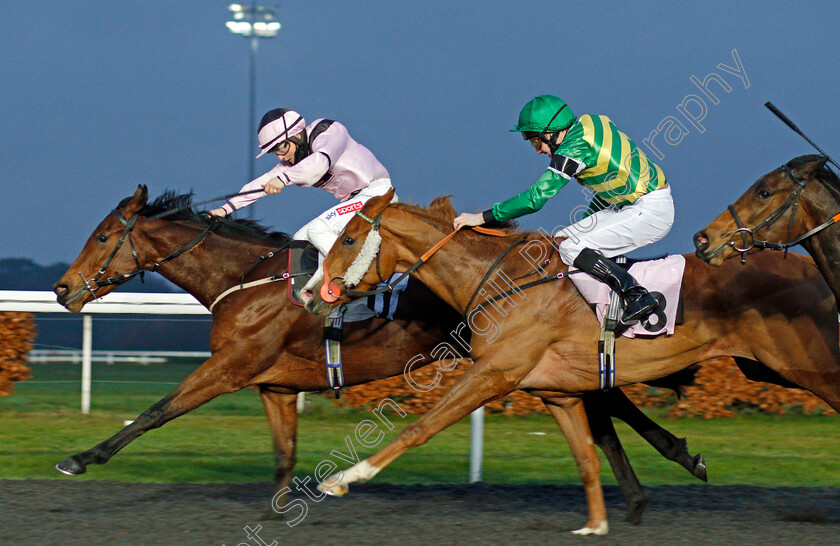 The-Good-Ting-0006 
 THE GOOD TING (centre, Liam Keniry) beats THE PRETTY WAY (left) in The Unibet New Instant Roulette Handicap
Kempton 13 Jan 2021 - Pic Steven Cargill / Racingfotos.com