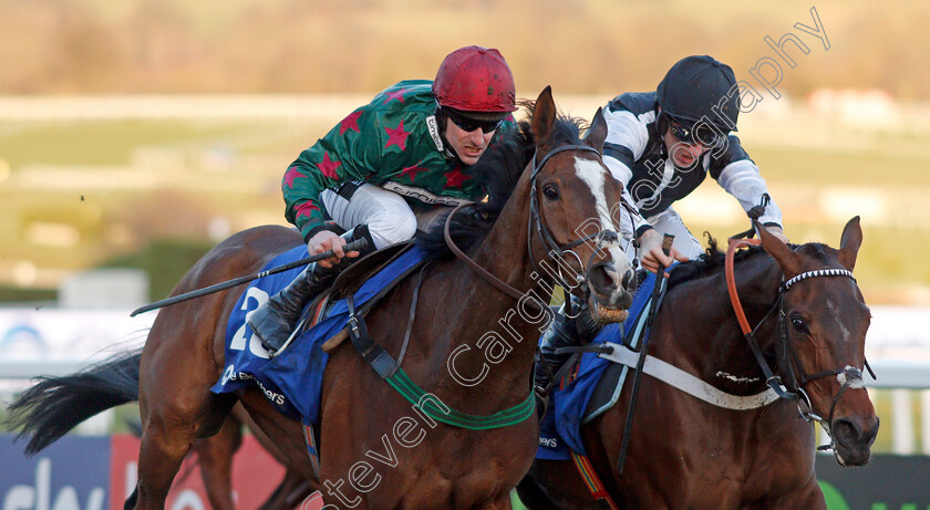 Mister-Whitaker-0003 
 MISTER WHITAKER (left, Brian Hughes) beats RATHER BE (right) in The Close Brothers Novices Handicap Chase Cheltenham 13 Mar 2018 - Pic Steven Cargill / Racingfotos.com