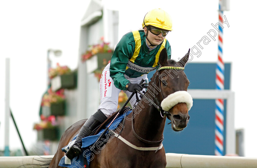 Shake-A-Leg-0005 
 SHAKE A LEG (Samantha Brown) wins The Macmillan Ride Of Their Lives Charity Race
York 11 Jun 2022 - Pic Steven Cargill / Racingfotos.com