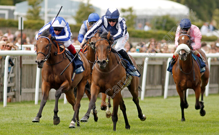 Immortal-Beauty-0004 
 IMMORTAL BEAUTY (centre, Rossa Ryan) beats QUEEN OF DEAUVILLE (left) in The British Stallion Studs EBF Fillies Nursery 
Newmarket 30 Jul 2022 - Pic Steven Cargill / Racingfotos.com