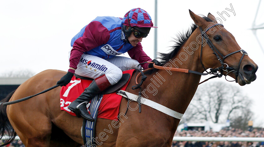 La-Bague-Au-Roi-0007 
 LA BAGUE AU ROI (Richard Johnson) wins The 32Red Kauto Star Novices Chase
Kempton 26 Dec 2018 - Pic Steven Cargill / Racingfotos.com