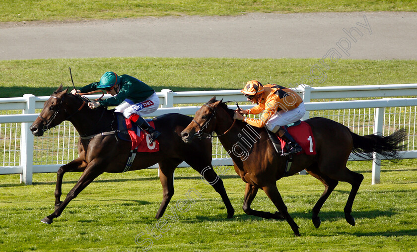 Dragons-Voice-0001 
 DRAGONS VOICE (Fran Berry) beats REPTON (right) in The 188bet Mobile Bet10 Get20 Handicap
Sandown 1 Sep 2018 - Pic Steven Cargill / Racingfotos.com