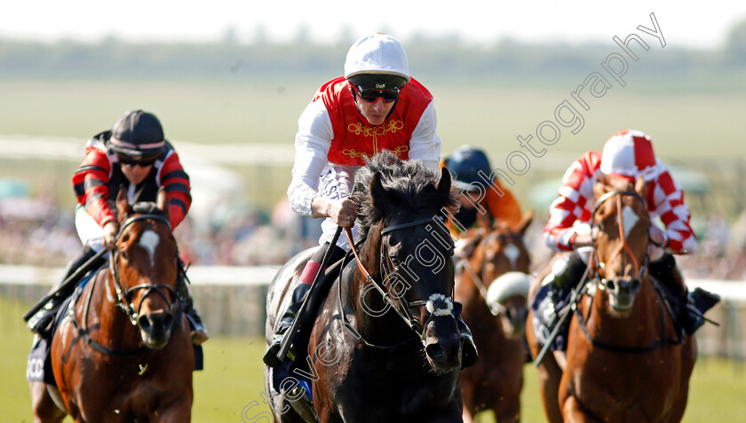 Konchek-0004 
 KONCHEK (Adam Kirby) wins The Havana Gold Maiden Stakes Newmarket 6 May 2018 - Pic Steven Cargill / Racingfotos.com