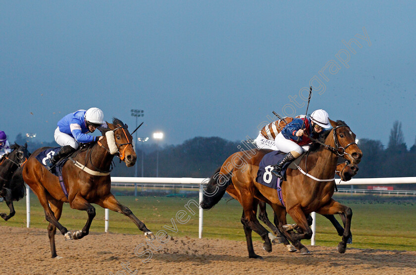 Nurse-Dee-0001 
 NURSE DEE (Laura Pearson) beats SPIRIT OF ROWDOWN (left) in The Ladbrokes Football Acca Boosty Handicap
Wolverhampton 18 Jan 2021 - Pic Steven Cargill / Racingfotos.com