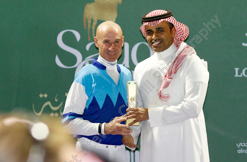 Glen-Boss-0001 
 Presentation to Glen Boss after The STC International Jockeys Challenge 
King Abdulaziz Racecourse, Riyadh, Saudi Arabia 25 Feb 2022 - Pic Steven Cargill /Racingfotos.com