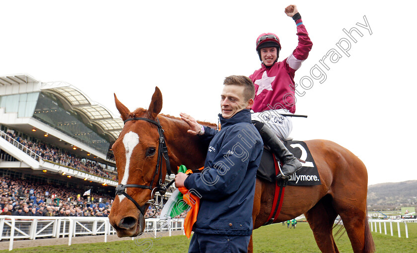 Samcro-0014 
 SAMCRO (Jack Kennedy) after The Ballymore Novices Hurdle Cheltenham 14 Mar 2018 - Pic Steven Cargill / Racingfotos.com