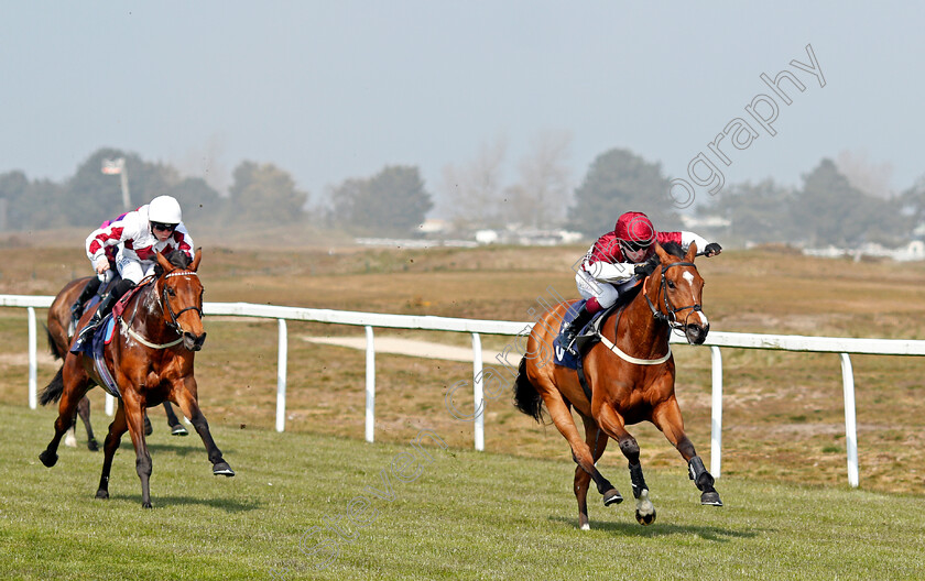 The-City s-Phantom-0001 
 THE CITY'S PHANTOM (Oisin Murphy) beats OH IT'S SAUCEPOT (left) in The Quinnbet 25% Back As A Free Bet Handicap
Yarmouth 20 Apr 2021 - Pic Steven Cargill / Racingfotos.com