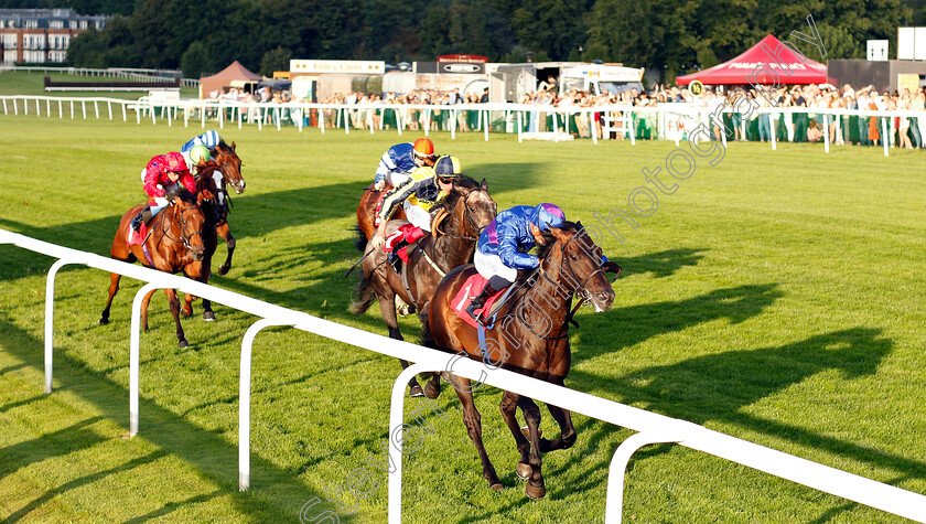 Migration-0002 
 MIGRATION (Silvestre De Sousa) wins The Fizz Fridays At Slug And Lettuce Handicap
Sandown 8 Aug 2019 - Pic Steven Cargill / Racingfotos.com