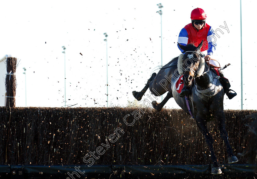 Triple-Chief-0001 
 TRIPLE CHIEF (Bryony Frost)
Kempton 21 Oct 2018 - Pic Steven Cargill / Racingfotos.com