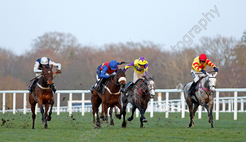 Roc-Of-Dundee-0001 
 ROC OF DUNDEE (2nd left, Peter Kavanagh) beats KRAQUELINE (right) HOUI CHERIE (2nd right) and ILOVETHENIGHTLIFE (left) in The British EBF Mares Open National Hunt Flat Race 
Ascot 19 Feb 2022 - Pic Steven Cargill / Racingfotos.com