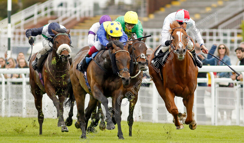 Lawful-Command-0004 
 LAWFUL COMMAND (right, Louis Steward) beats SPINAROUND (left) in The Goodwood Racecourse Patrons Handicap
Goodwood 20 May 2022 - Pic Steven Cargill / Racingfotos.com