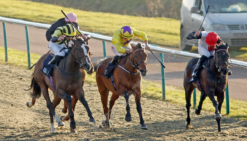 Al-Agaila-0009 
 AL AGAILA (left, James Doyle) beats MORGAN FAIRY (centre) and MAKINMEDOIT (right) in The Talksport Winter Oaks Fillies Handicap
Lingfield 21 Jan 2023 - Pic Steven Cargill / Racingfotos.com