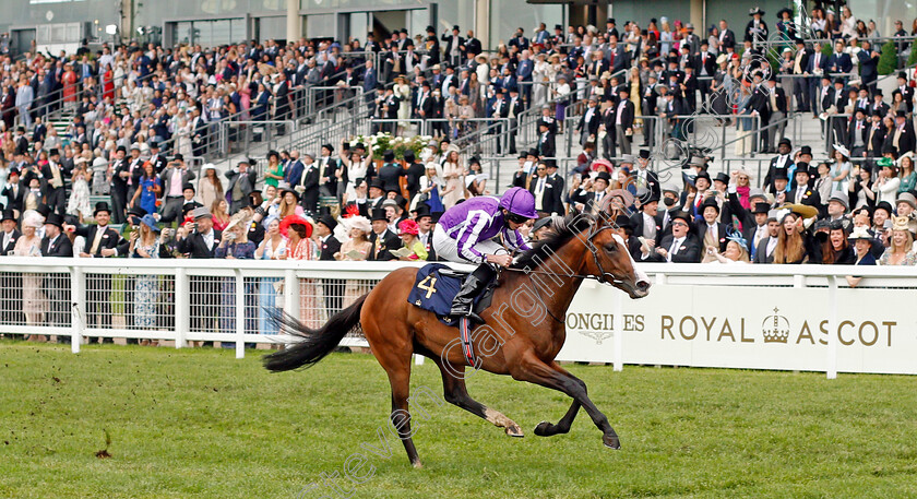 Point-Lonsdale-0005 
 POINT LONSDALE (Ryan Moore) wins The Chesham Stakes
Royal Ascot 19 Jun 2021 - Pic Steven Cargill / Racingfotos.com