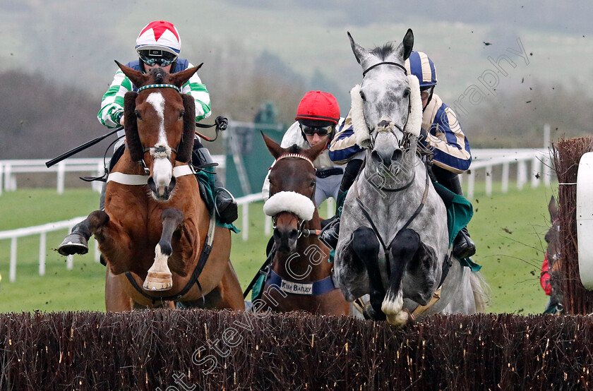 King-Turgeon-0006 
 KING TURGEON (right, Jack Tudor) beats OUR POWER (left) and CHIANTI CLASSICO (centre) in The Sonic The Hedgehog 3 Coming Soon Handicap Chase
Cheltenham 13 Dec 2024 - Pic Steven Cargill / Racingfotos.com