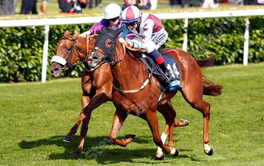 Stay-Classy-0003 
 STAY CLASSY (right, David Egan) beats STRICT TEMPO (left) in The British Stallion Studs EBF Carrie Red Fillies Nursery
Doncaster 13 Sep 2018 - Pic Steven Cargill / Racingfotos.com