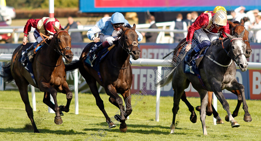 Meribella-0001 
 MERIBELLA (centre, Rob Hornby) beats CABRERA (right) and BINT AL DAAR (left) in The British Stallion Studs EBF Fillies Handicap
Doncaster 13 Sep 2024 - Pic Steven Cargill / Racingfotos.com