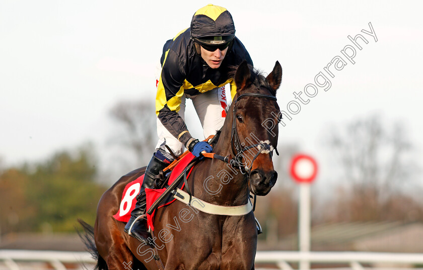 Storm-Home-0001 
 STORM HOME (Tom Scudamore) Kempton 26 Dec 2017 - Pic Steven Cargill / Racingfotos.com