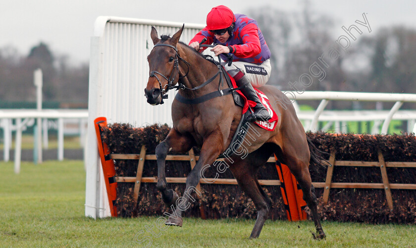 Midnight-Tune-0004 
 MIDNIGHT TUNE (Aidan Coleman) wins The 32Red Casino Mares Handicap Hurdle Kempton 27 Dec 2017 - Pic Steven Cargill / Racingfotos.com