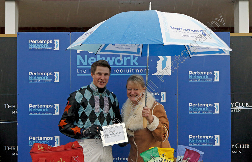 Heritier-0005 
 Presentation for The Pertemps Network Handicap Chase
Market Rasen 17 Nov 2022 - pic Steven Cargill / Racingfotos.com