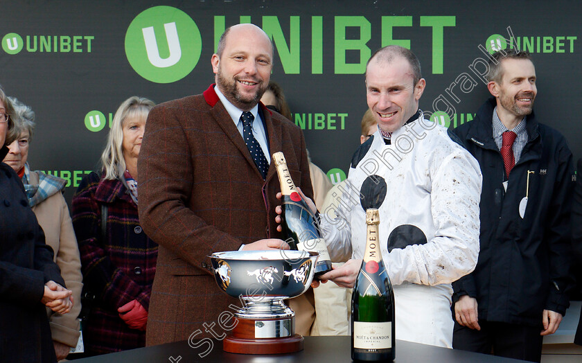 Elgin-0013 
 Presentation to Wayne Hutchinson for The Greatwood Handicap Hurdle won by ELGIN Cheltenham 19 Nov 2017 - Pic Steven Cargill / Racingfotos.com