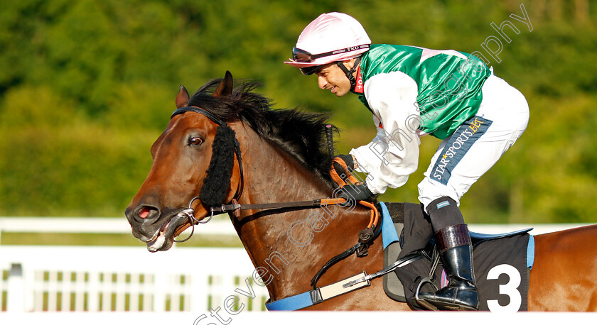 Sir-Oliver-0001 
 SIR OLIVER (Silvestre De Sousa) winner of The Ladies Day Handicap
Chelmsford 7 Jun 2022 - Pic Steven Cargill / Racingfotos.com