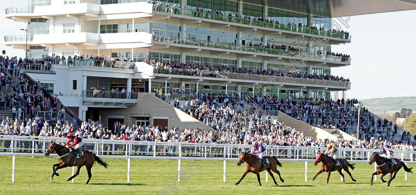 Monbeg-Theatre-0006 
 MONBEG THEATRE (Page Fuller) beats WHATAKNIGHT (2nd left) in The Safran Landung Systems Handicap Hurdle Cheltenham 18 Apr 2018 - Pic Steven Cargill / Racingfotos.com