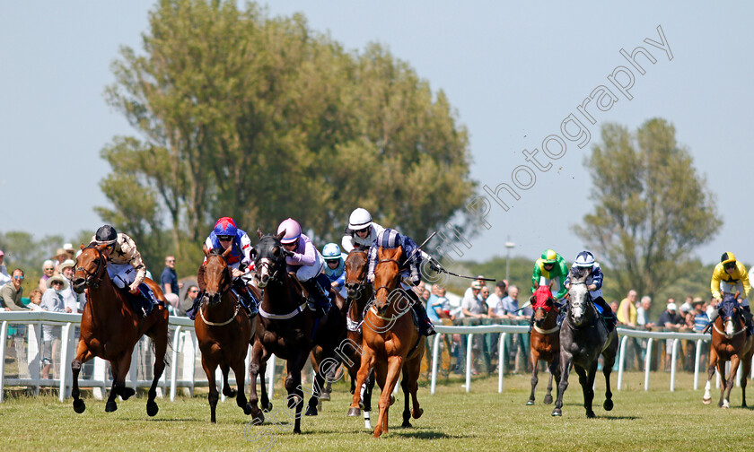 Rockesbury-0002 
 ROCKESBURY (3rd left, Grace McEntee) beats LINCOLN RED (centre) in The Mansionbet Bet £10 Get £20 Handicap
Yarmouth 9 Jun 2021 - Pic Steven Cargill / Racingfotos.com