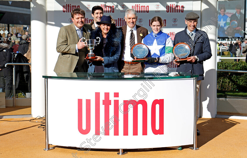 Coo-Star-Sivola-0010 
 Presentation to Lizzie Kelly and Nick Williams for The Ultima Handicap Chase won by COO STAR SIVOLA Cheltenham 13 Mar 2018 - Pic Steven Cargill / Racingfotos.com