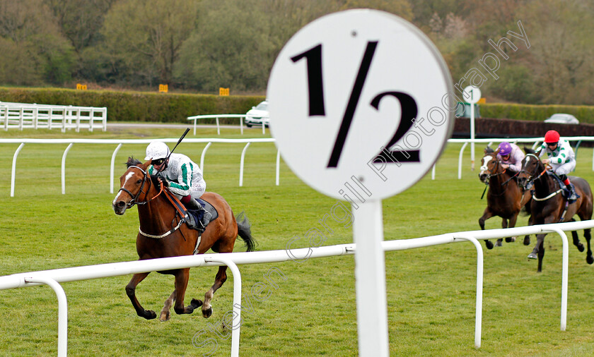 Inchicore-0001 
 INCHICORE (Oisin Murphy) wins The £20 Sports Welcome Offer At Novibet Handicap
Lingfield 8 May 2021 - Pic Steven Cargill / Racingfotos.com