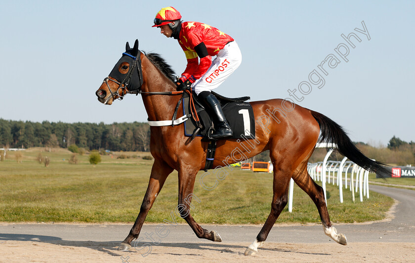 Away-At-Dawn-0001 
 AWAY AT DAWN (Theo Gillard)
Market Rasen 19 Apr 2021 - Pic Steven Cargill / Racingfotos.com