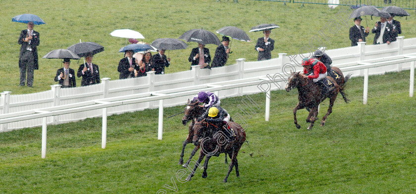 Crystal-Ocean-0001 
 CRYSTAL OCEAN (Frankie Dettori) wins The Prince Of Wales's Stakes
Royal Ascot 19 Jun 2019 - Pic Steven Cargill / Racingfotos.com