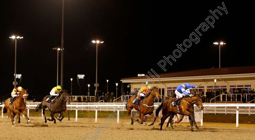 The-Night-King-0003 
 THE NIGHT KING (right, Franny Norton) beats YAA MOUS (centre) in The Book Tickets Online At chelmsfordcityracecourse.com Handicap
Chelmsford 29 Nov 2018 - Pic Steven Cargill / Racingfotos.com