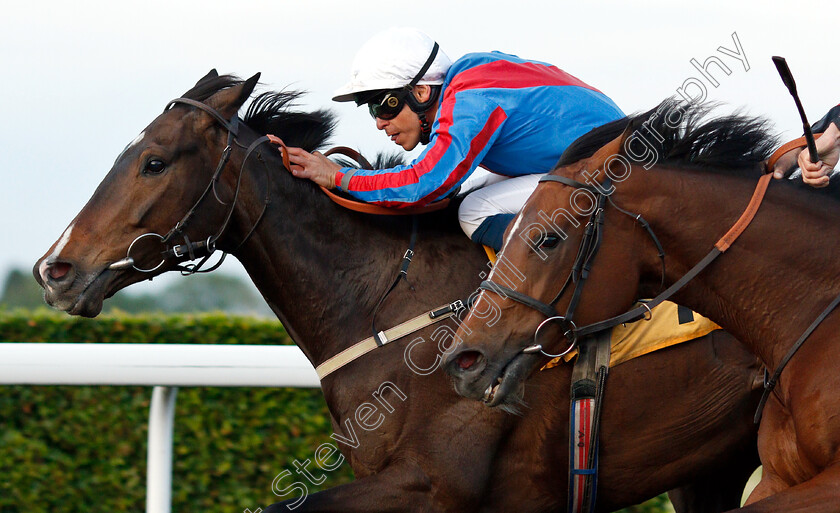 Croeso-Cymraeg-0004 
 CROESO CYMRAEG (Raul Da Silva) wins The Making Waves With Gulf Handicap
Kempton 22 May 2019 - Pic Steven Cargill / Racingfotos.com