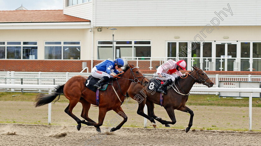 Barging-Thru-0004 
 BARGING THRU (nearside, Hollie Doyle) beats TIPPY TOES (farside) in The tote Placepot First Bet Of The Day EBF Restricted Novice Stakes
Chelmsford 29 Apr 2021 - Pic Steven Cargill / Racingfotos.com