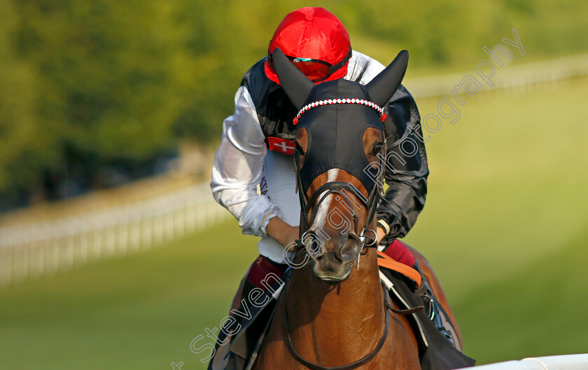 Lou-Lou s-Gift-0006 
 LOU LOU'S GIFT (Cieren Fallon) winner of The Fizz Cup Classic Handicap
Newmarket 28 Jun 2024 - Pic Steven Cargill / Racingfotos.com