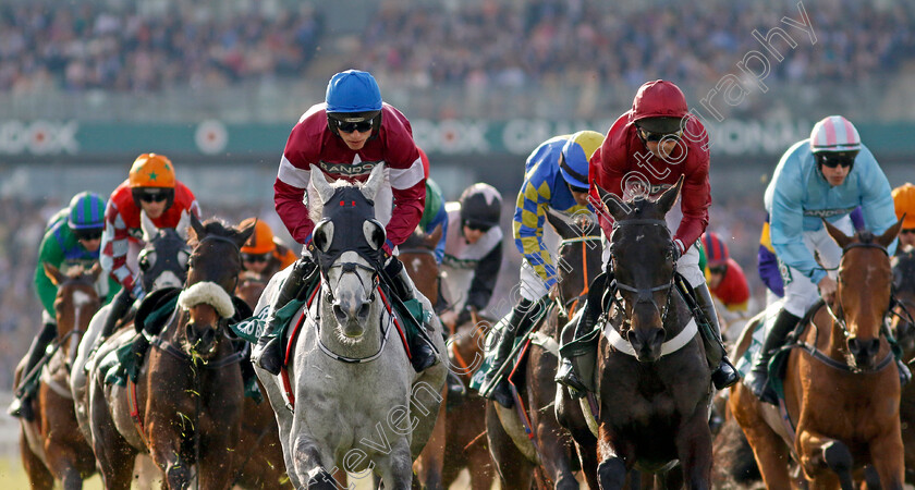 Coko-Beach-and-Mister-Coffey-0002 
 MISTER COFFEY (right, Nico de Boinville) with COKO BEACH (left) at halfway in the Grand National
Aintree 15 Apr 2023 - Pic Steven Cargill / Racingfotos.com