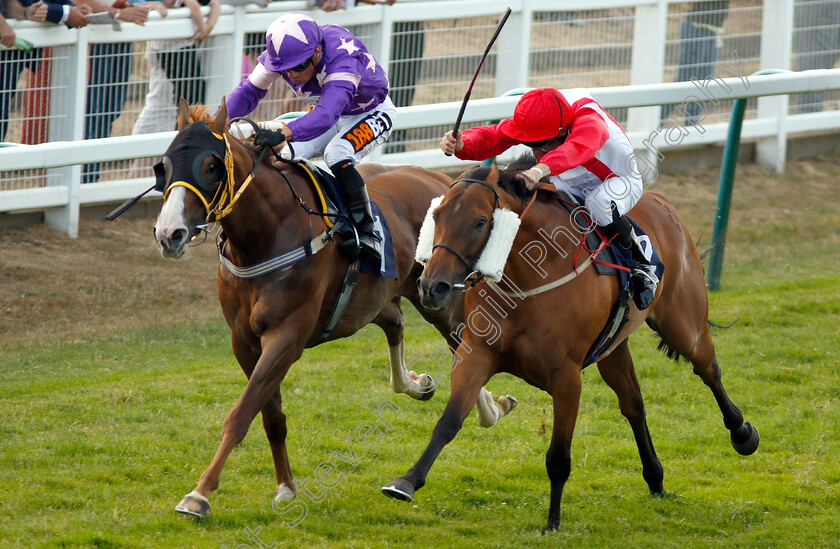 Deeds-Not-Words-0004 
 DEEDS NOT WORDS (right, John Egan) beats ARCANISTA (left) in The Aeropak Handicap
Yarmouth 18 Jul 2018 - Pic Steven Cargill / Racingfotos.com