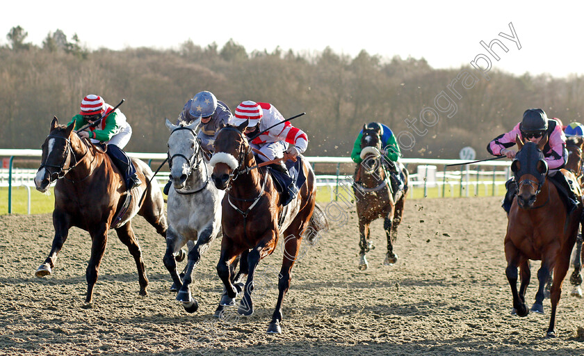 Aberama-Gold-0002 
 ABERAMA GOLD (centre, Shane Gray) beats BRIAN THE SNAIL (2nd left) and LOMU (left) in The Heed Your Hunch At Betway Handicap
Lingfield 19 Dec 2020 - Pic Steven Cargill / Racingfotos.com