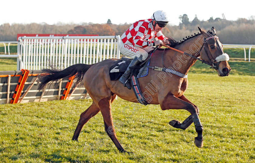 Sevarano-0002 
 SEVARANO (Leighton Aspell) wins The Ladbrokes Novices Hurdle
Newbury 29 Nov 2019 - Pic Steven Cargill / Racingfotos.com