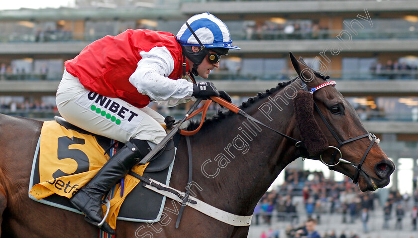 On-The-Blind-Side-0001 
 ON THE BLIND SIDE (Nico de Boinville) 
Ascot 21 Dec 2019 - Pic Steven Cargill / Racingfotos.com