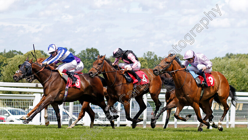 Prince-Eric-0003 
 PRINCE ERIC (right, William Buick) beats BREAK THE BANK (left) and MR MONACO (centre) in The Download The Betmgm App Handicap 
Sandown 15 Jun 2024 - Pic Steven Cargill / Racingfotos.com