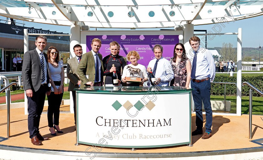 Rejaah-0004 
 Presentation for The Catesby Estates PLC Mares Handicap Hurdle Cheltenham 19 Apr 2018 - Pic Steven Cargill / Racingfotos.com