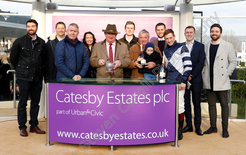 Al-Dancer-0011 
 Presentation to Dai Walters, Nigel Twiston-Davies and Sam Twiston-Davies for The Catesby Handicap Hurdle won by AL DANCER
Cheltenham 14 Dec 2018 - Pic Steven Cargill / Racingfotos.com