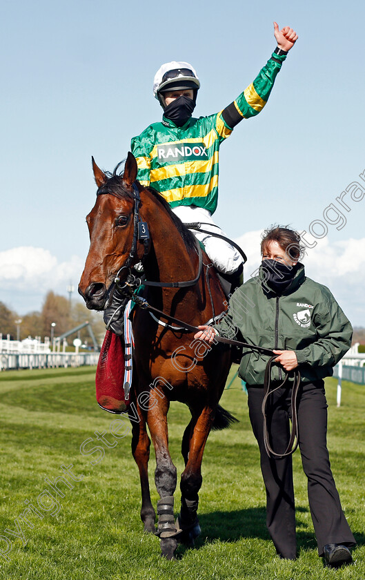 Fakir-D Oudairies-0005 
 FAKIR D'OUDAIRIES (Mark Walsh) after The Marsh Melling Chase
Aintree 9 Apr 2021 - Pic Steven Cargill / Racingfotos.com