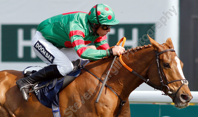 Ornua-0004 
 ORNUA (Davy Russell) wins The Doom Bar Maghull Novices Chase
Aintree 6 Apr 2019 - Pic Steven Cargill / Racingfotos.com