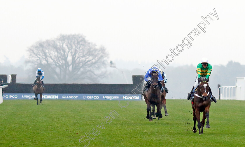 Jonbon-0007 
 JONBON (Nico de Boinville) wins The Betmgm Clarence House Chase
Ascot 18 Jan 2025 - Pic Steven Cargill / Racingfotos.com