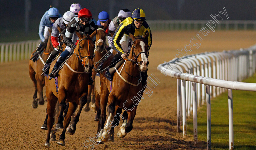 My-Girl-Maggie-and-Sharp-Suited-0002 
 MY GIRL MAGGIE (right, Richard Kingscote) with SHARP SUITED (left, Ben Robinson) during The Betway Handicap
Wolverhampton 1 Feb 2021 - Pic Steven Cargill / Racingfotos.com